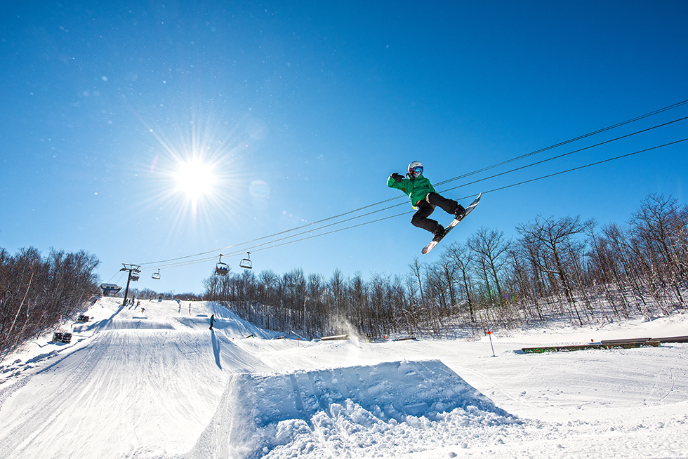 The Georgian Peaks Club in Canada - a clear blue sky.
