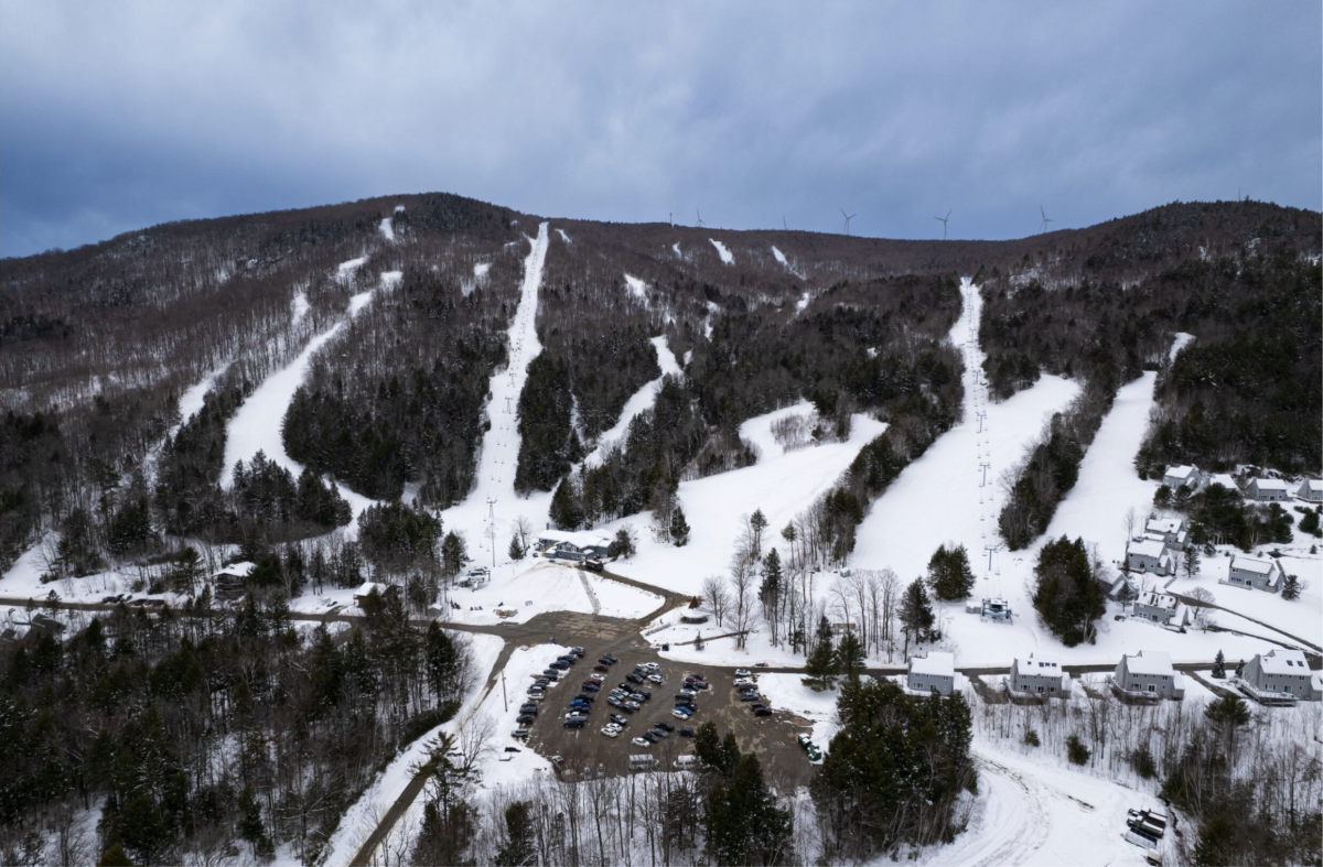 Tenney Mountain in USA - snow on the mountain.