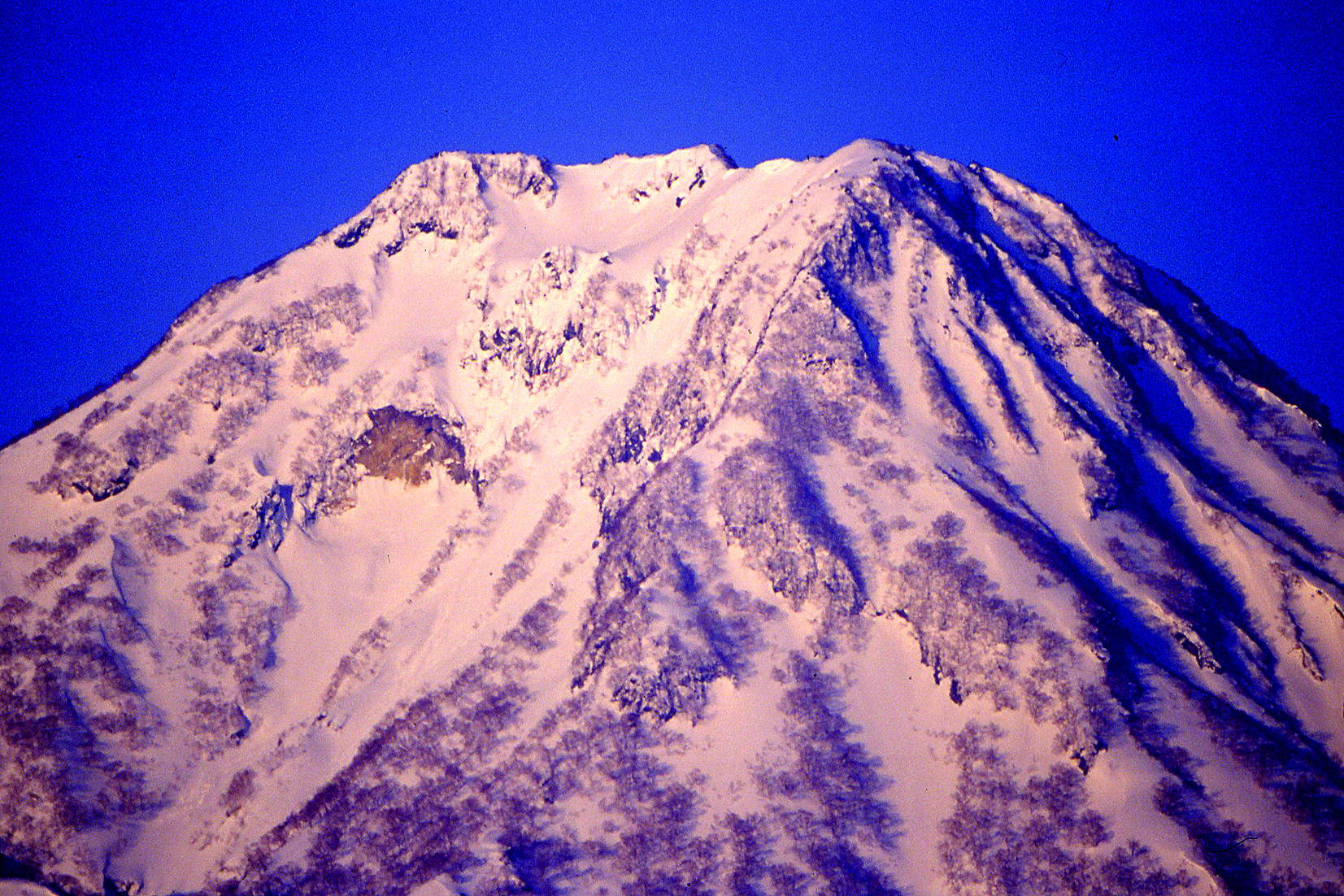 Pine Ridge Resort – Kandatsu in Japan - a snow covered mountain.