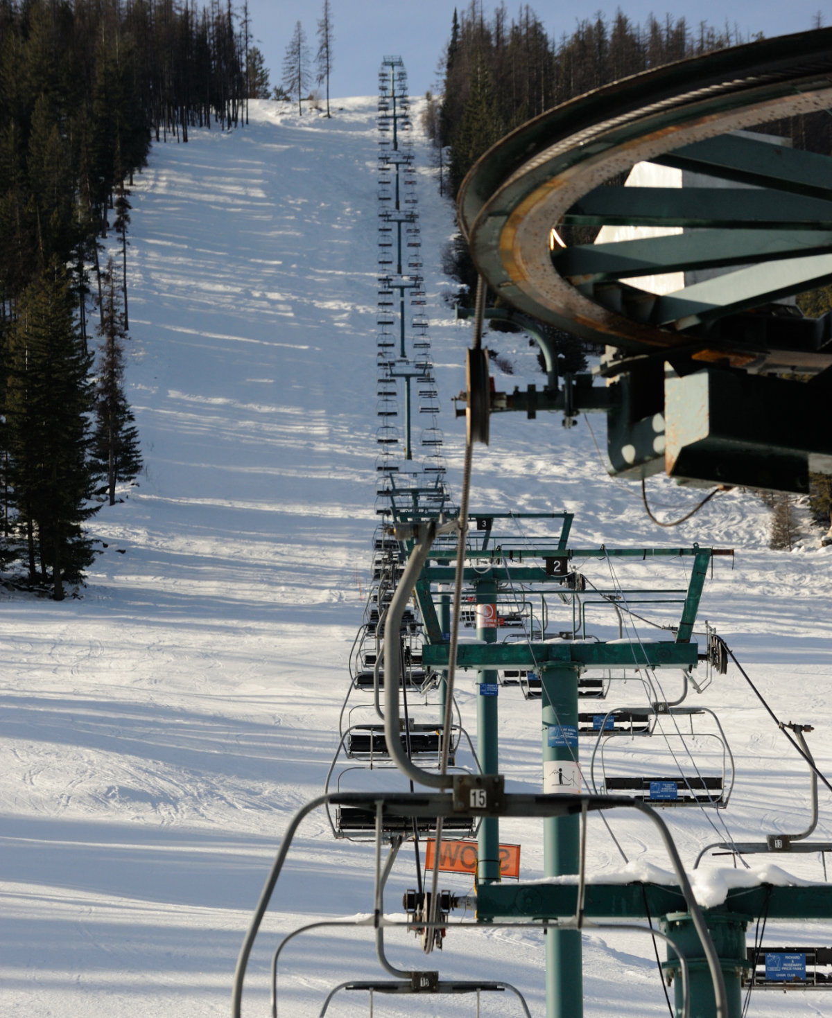 Loup Loup Ski Bowl in USA - white snow on the ground.