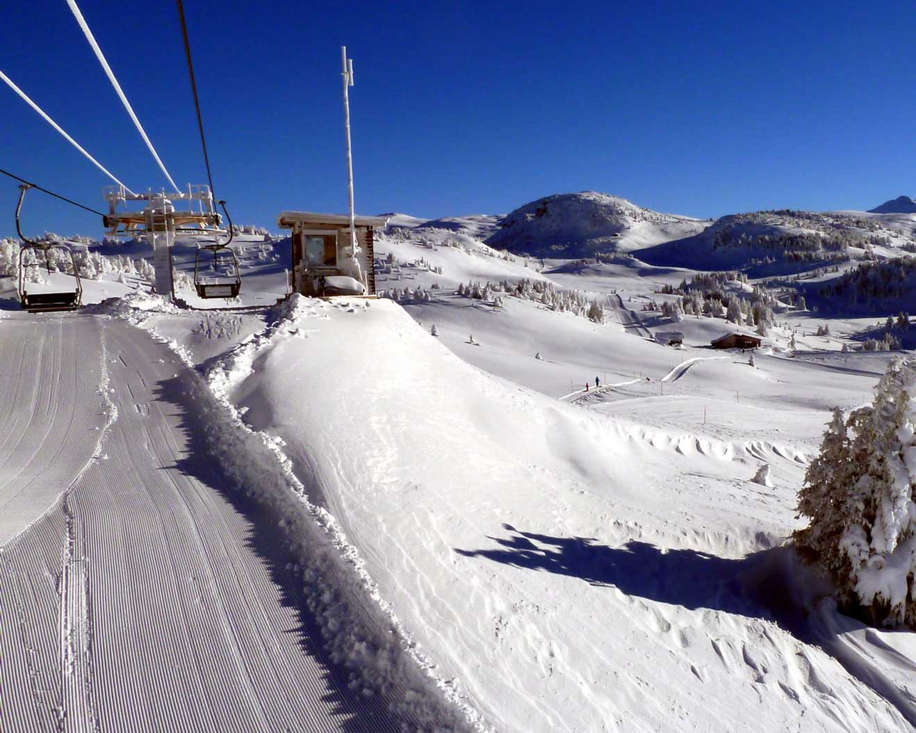 Feldis in Switzerland - a clear blue sky.
