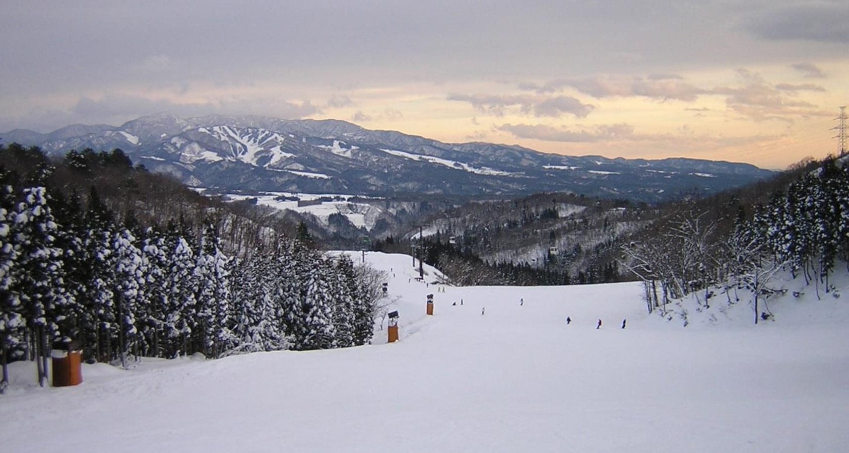 Star Spur Ryokufu Resort Hida Nagareha in Japan - a view of the mountains from a ski slope.