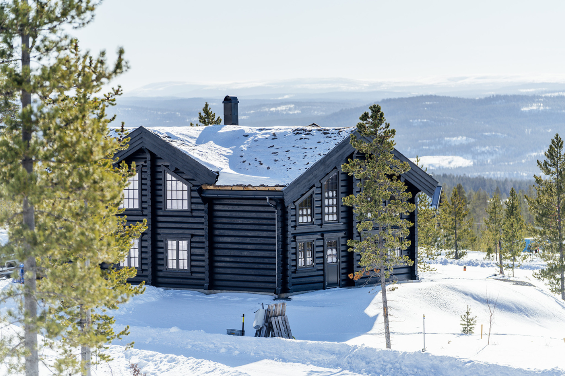 Idre Himmelfjäll in Sweden - a cabin in the snow.