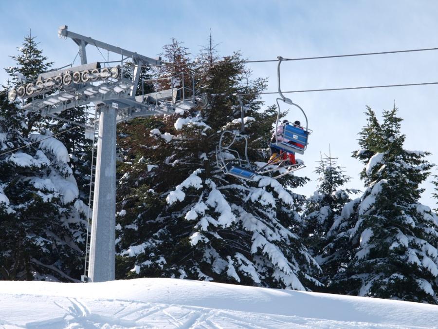 St.Gréé in Italy - a ski lift going up the mountain.