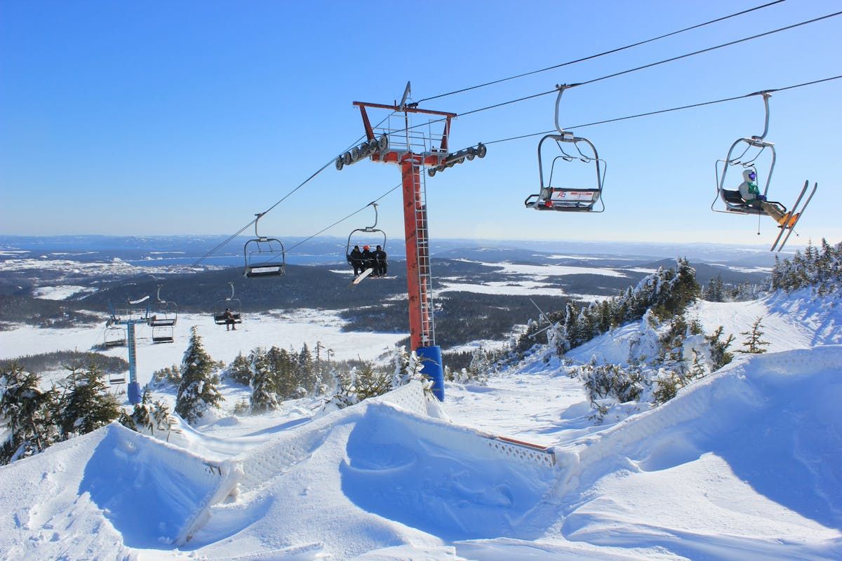 White Hills in Canada - a ski lift going up the mountain.