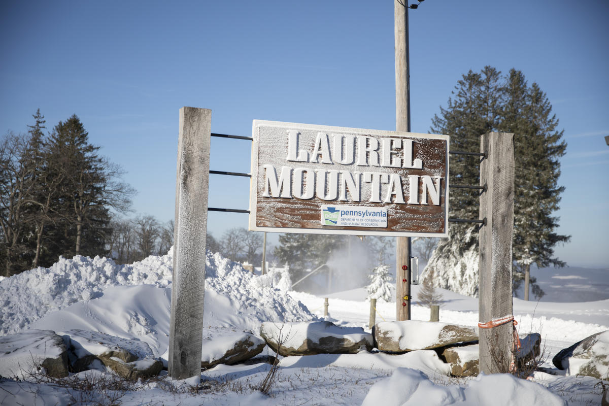 Laurel Mountain in USA - snow on the ground.