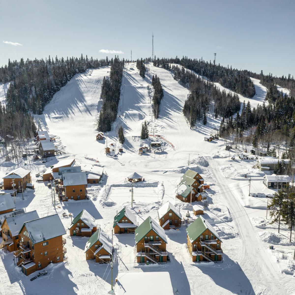 Mont-Vidéo in Canada - snow on the ground.