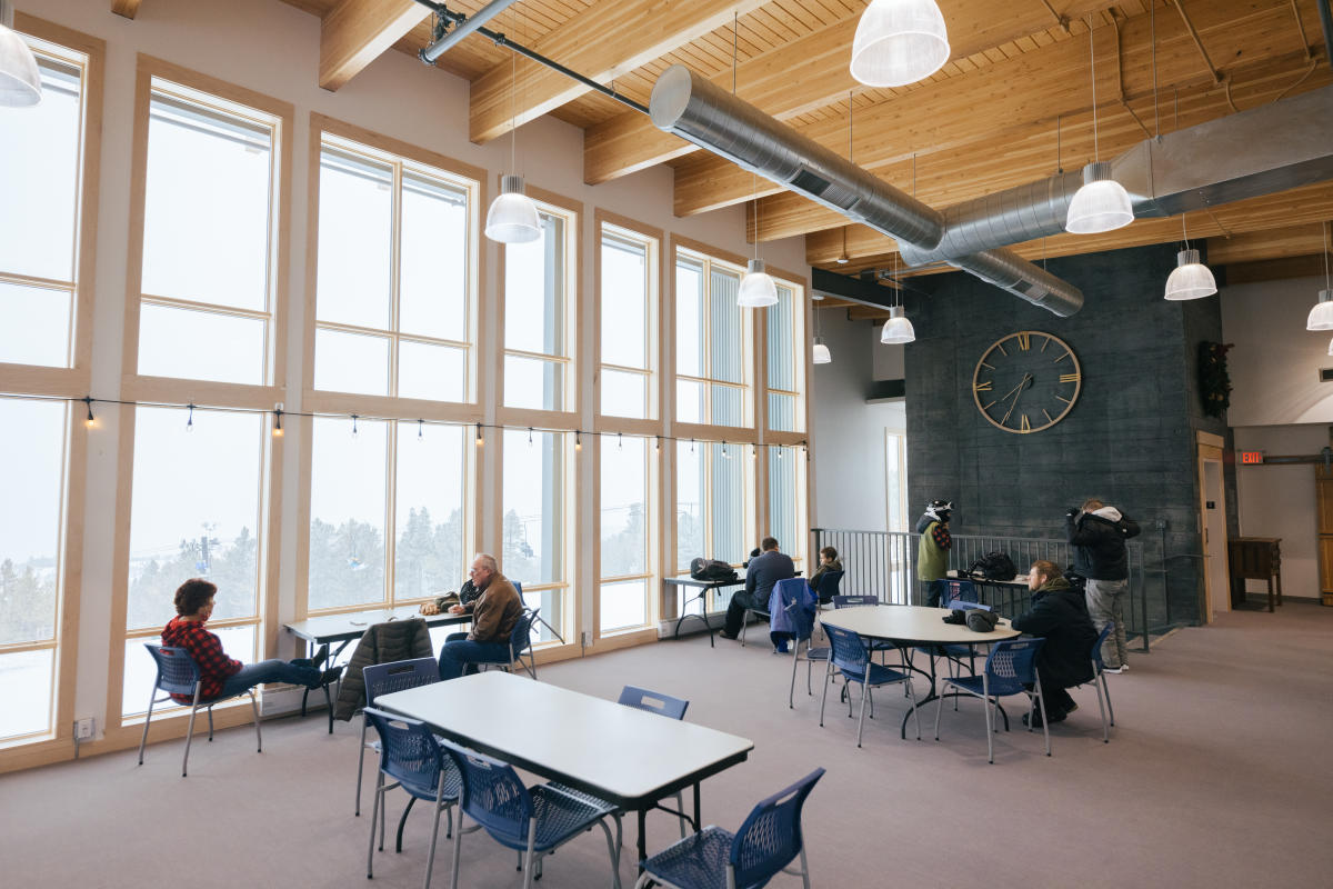 Hogadon Basin Ski Area in USA - the ceiling is made of wood.