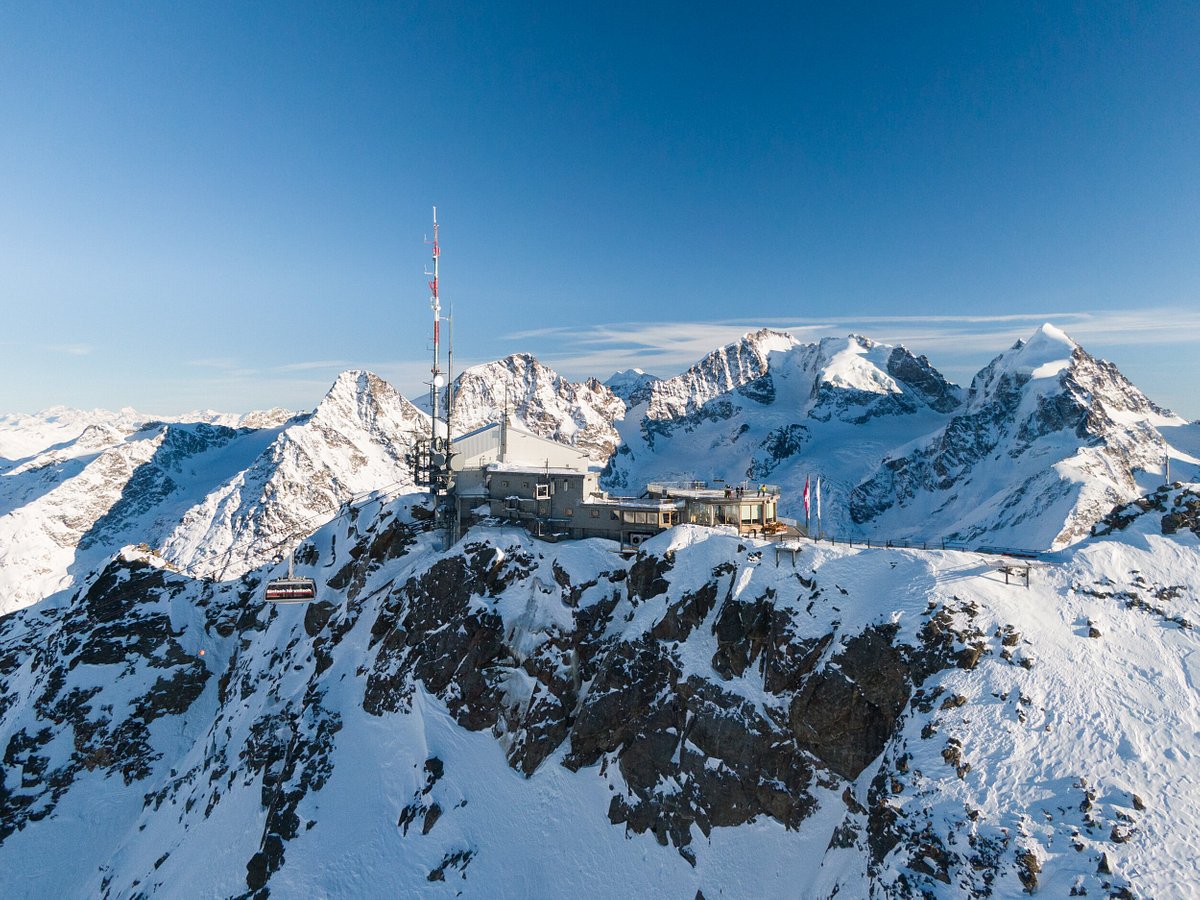 Corvatsch | ​Furtschellas in Switzerland - the summit of mont mont mont mont mont mont mont mont mont.