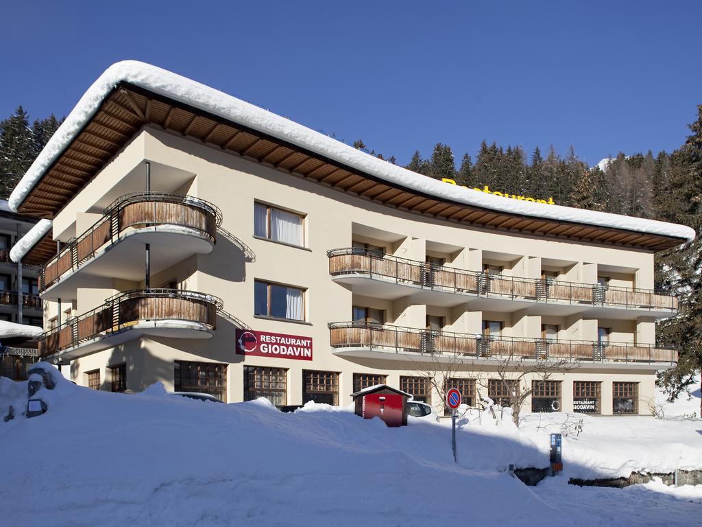SlowMountain Schatzalp-Strela in Switzerland: the building where the hotel is located.