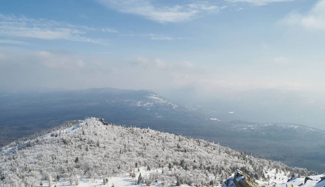Mountain High North in USA - the view from the top of the mountain.