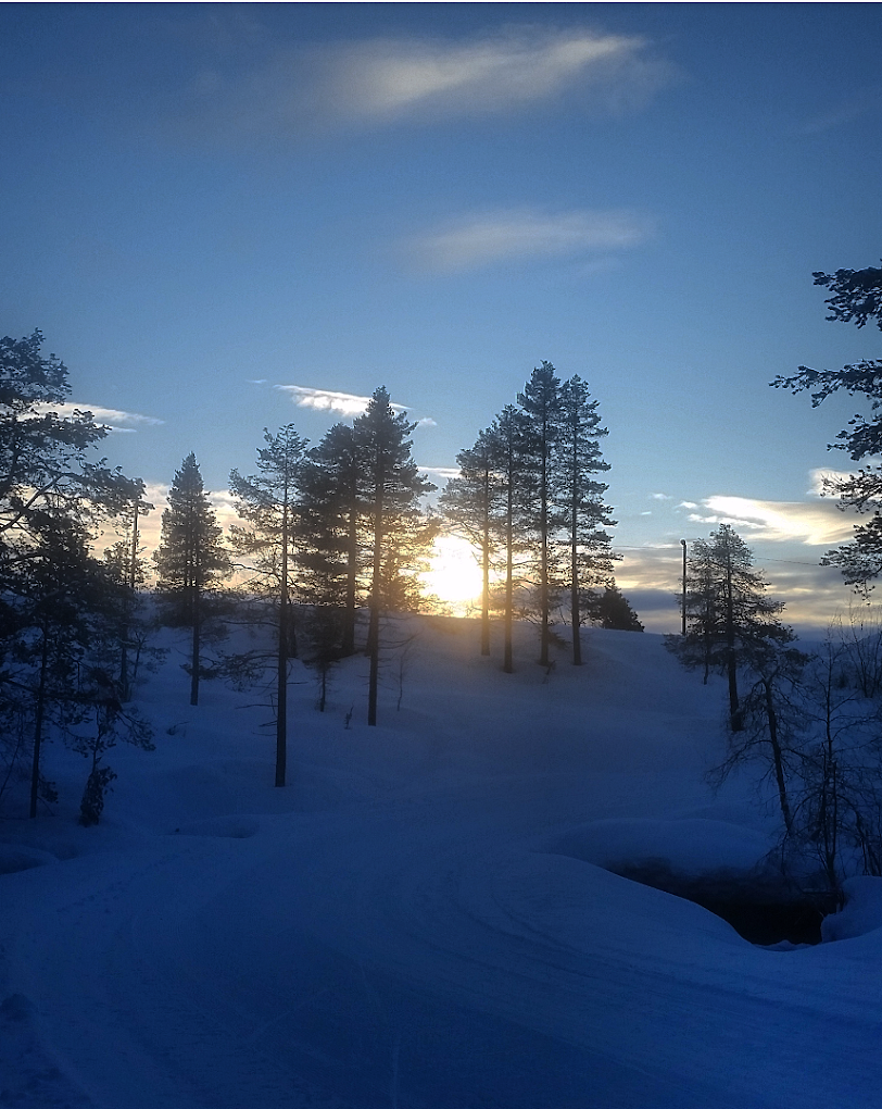 Stryn Vinterski in Norway - the sky is blue.