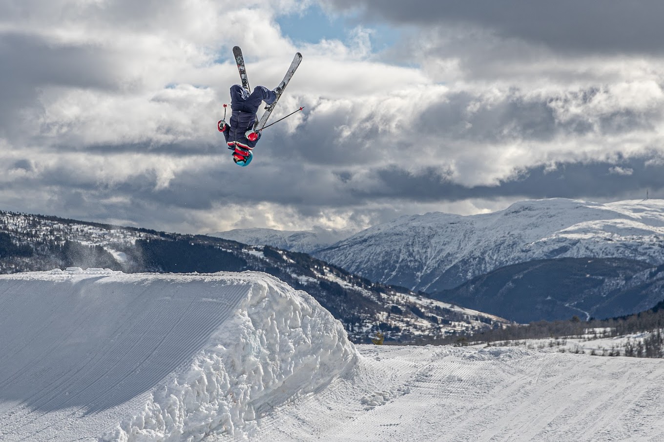 Sogndal Skisenter - Hodlekve in Norway - a man flying through the air while riding a snowboard.
