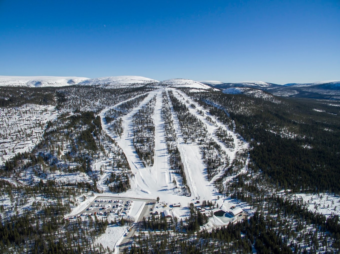 Fulufjellet in Norway: an aerial view of a ski resort in the mountains.