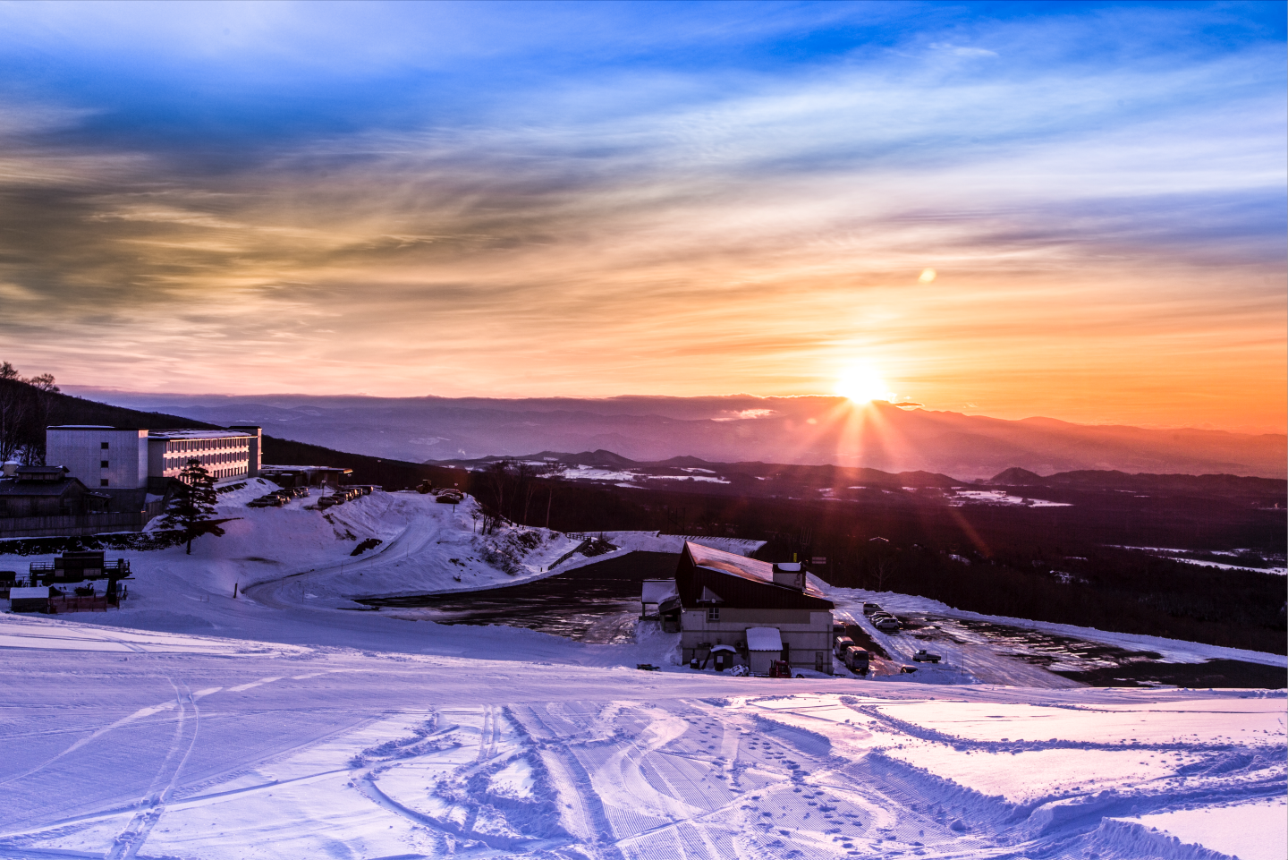 Amihari Onsen in Japan - the sun is setting.