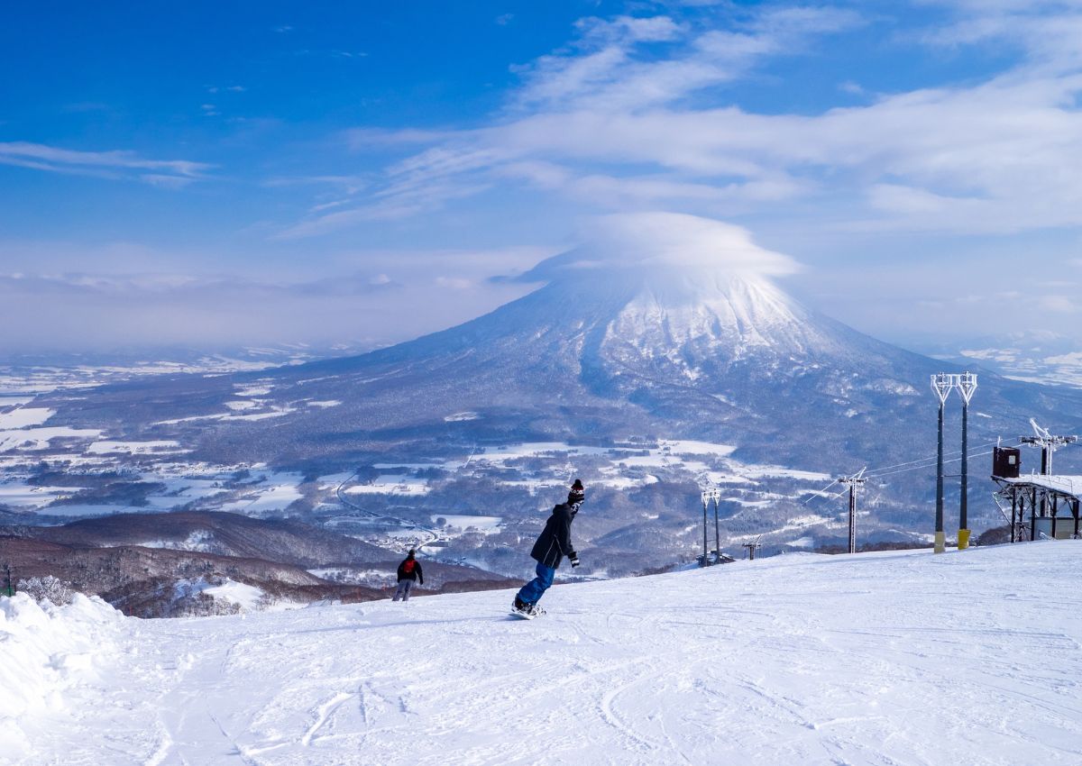 Sky Shishiku in Japan - a snow covered mountain.