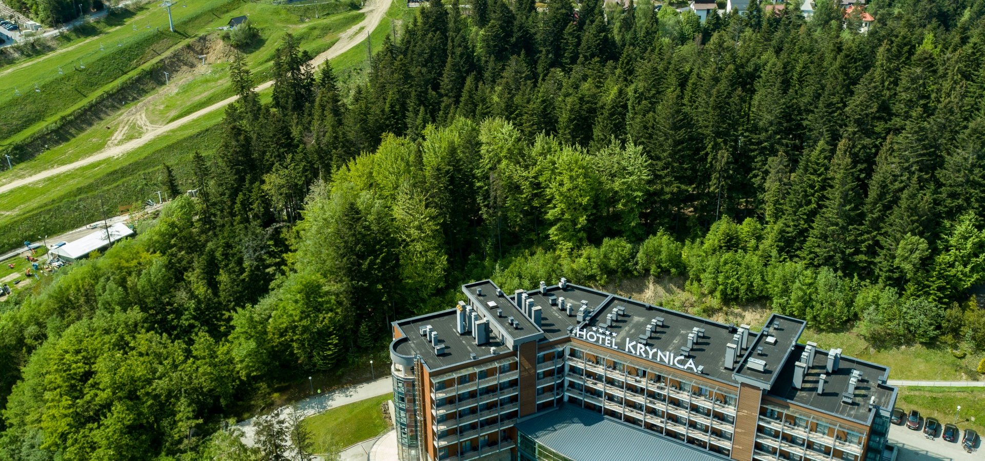 Henryk in Poland: an aerial view of the resort from above.