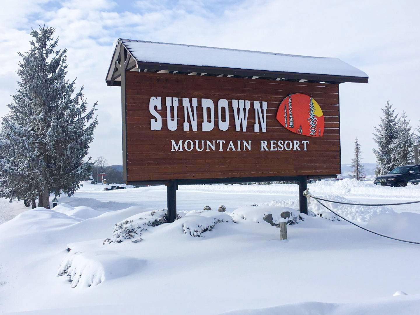 Sundown Mountain Resort in USA - snow on the ground.