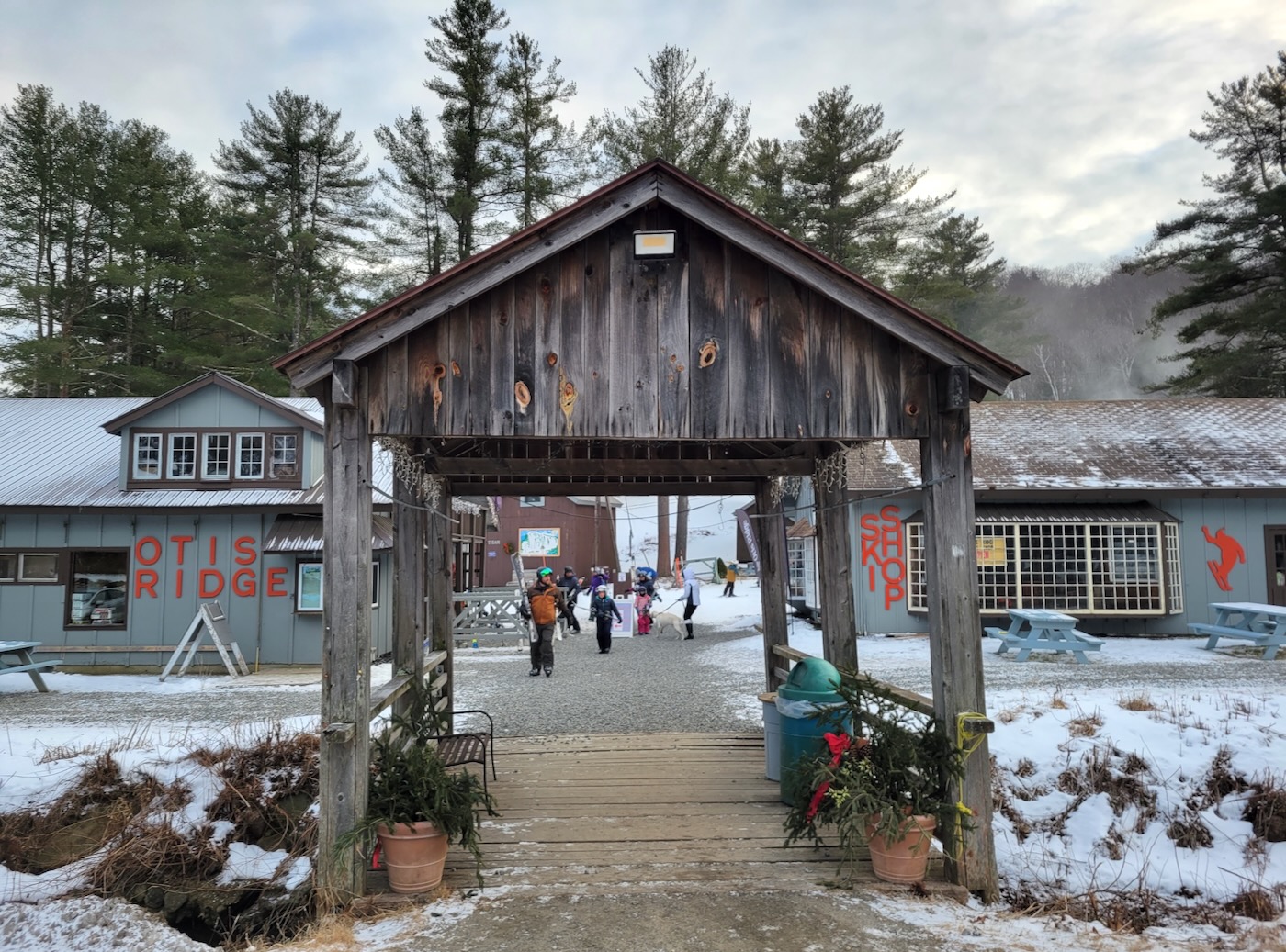 Otis Ridge in USA - a wooden structure with a sign on it.
