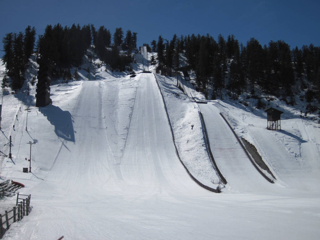 Howelsen Hill – Steamboat Springs in USA - a clear blue sky.