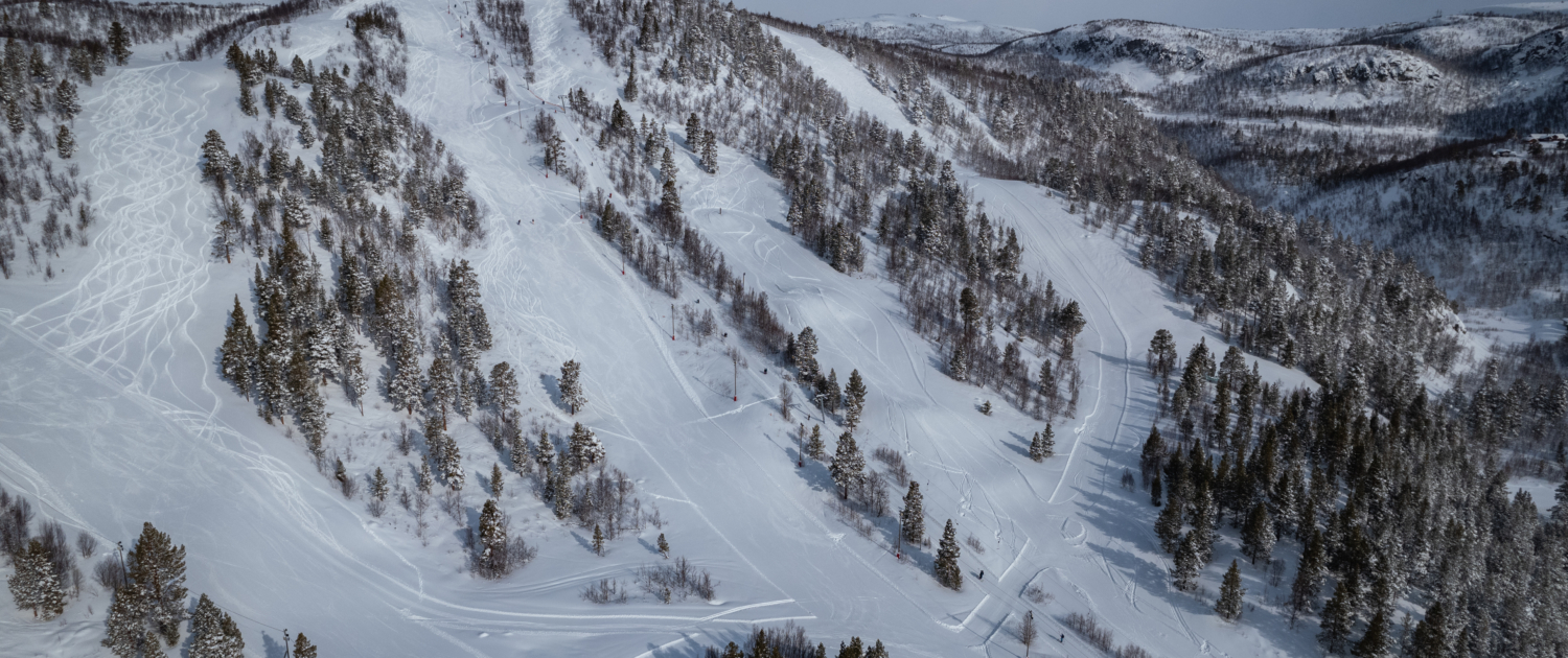 SarvesAlta in Norway - a ski slope covered in snow.