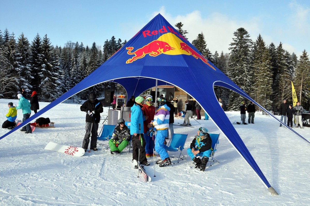 Mehliskopf in Germany - a group of people that are standing in the snow.