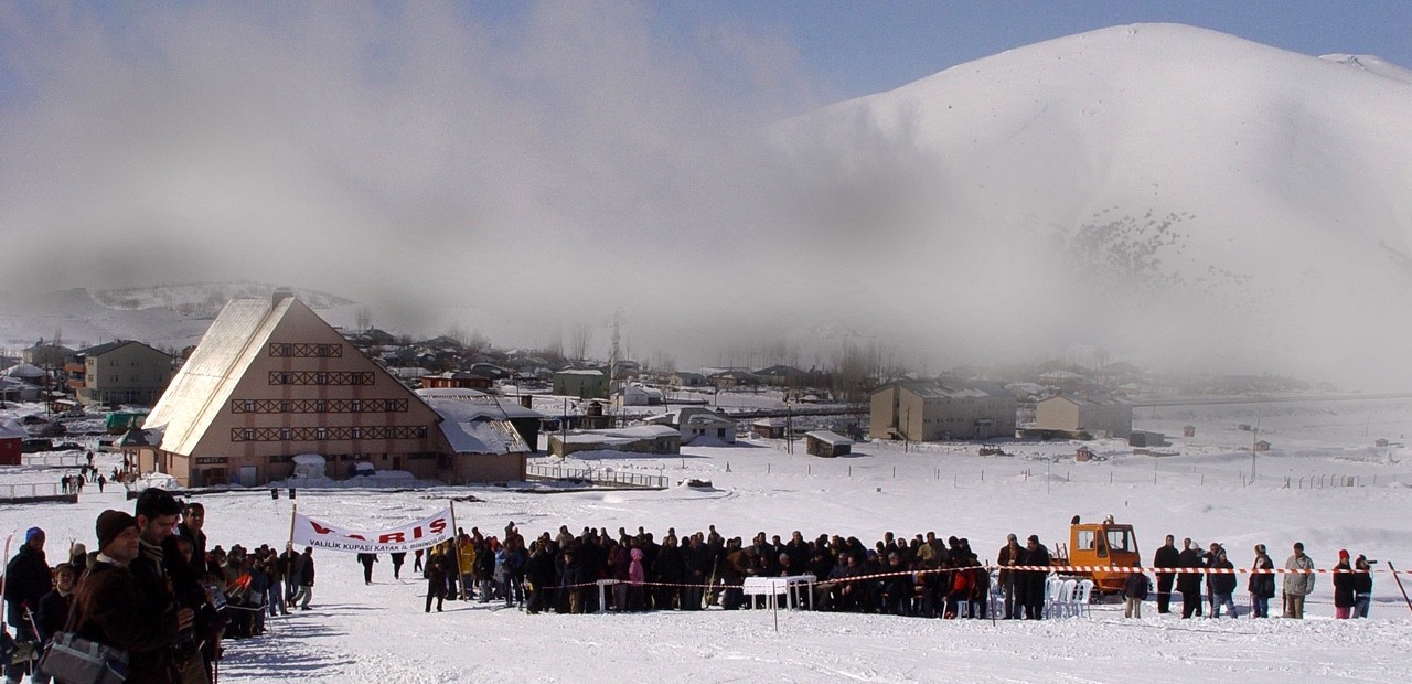 Kurucadag – Bingöl in Turkey - a group of people standing in the snow.