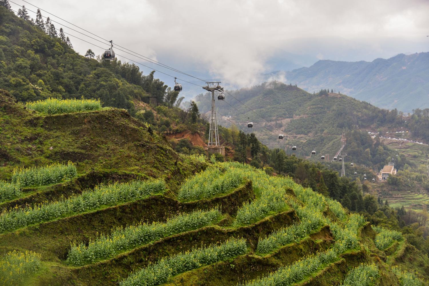 Funiushan – Luanchuan in China - a cable car going up the side of a mountain.