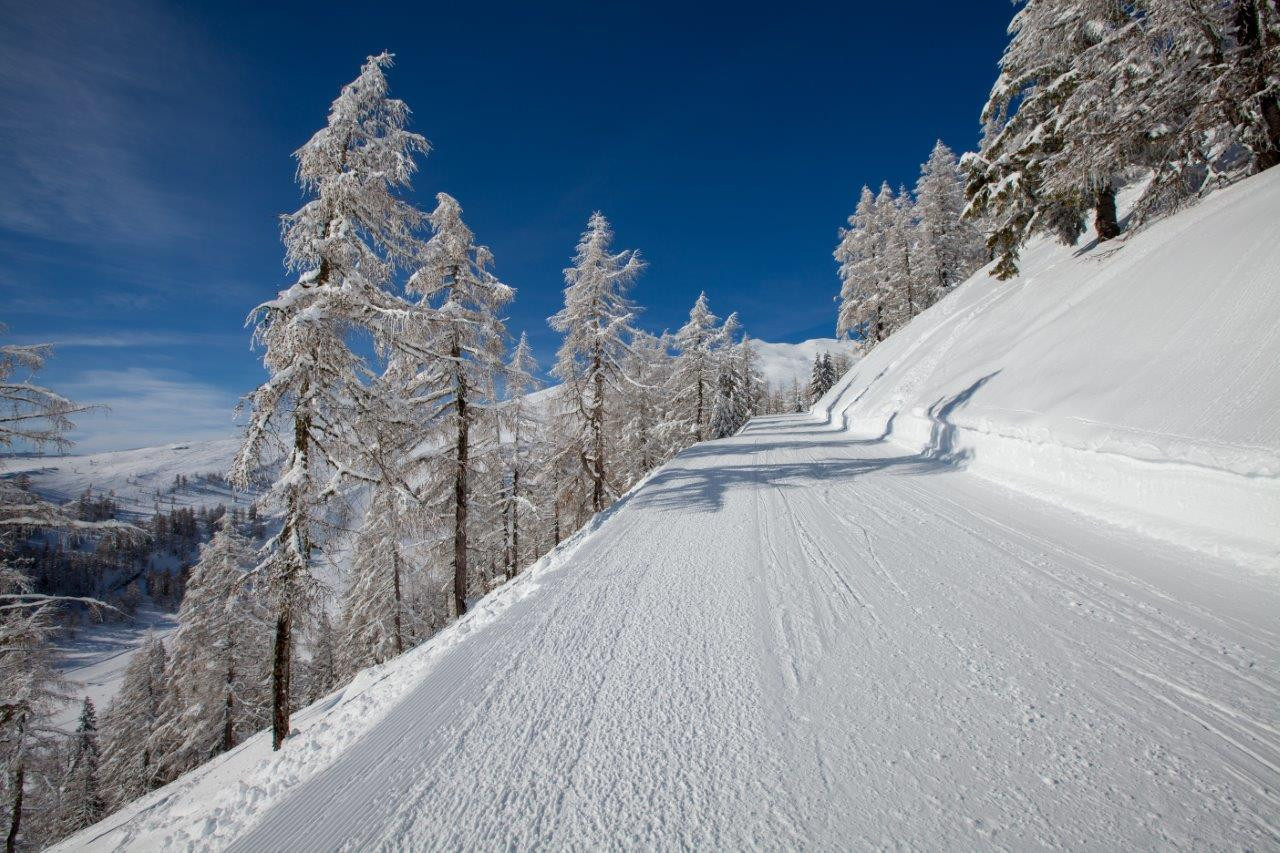 Grosseck | Speiereck – Mauterndorf | St Michael in Austria - a clear blue sky.