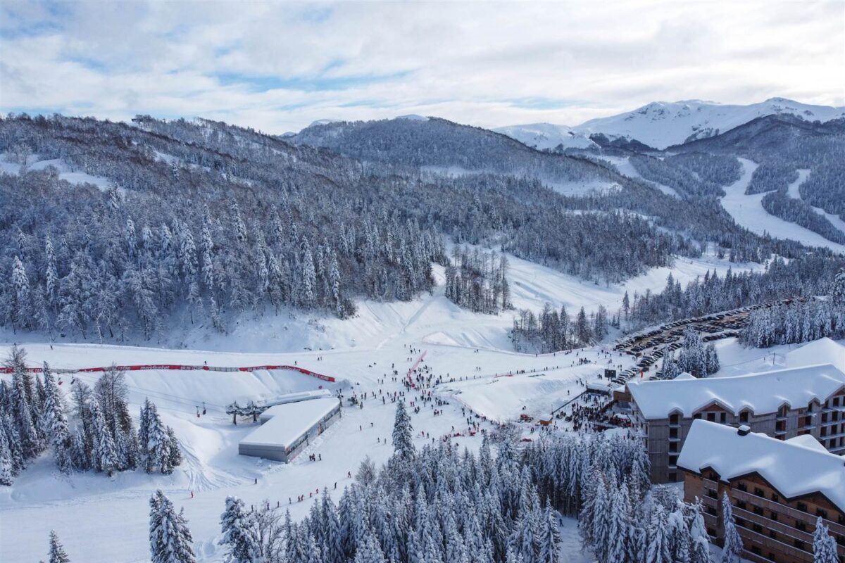 Kolašin 1450 | Kolašin 1600 in Montenegro: a ski resort surrounded by snow covered trees.