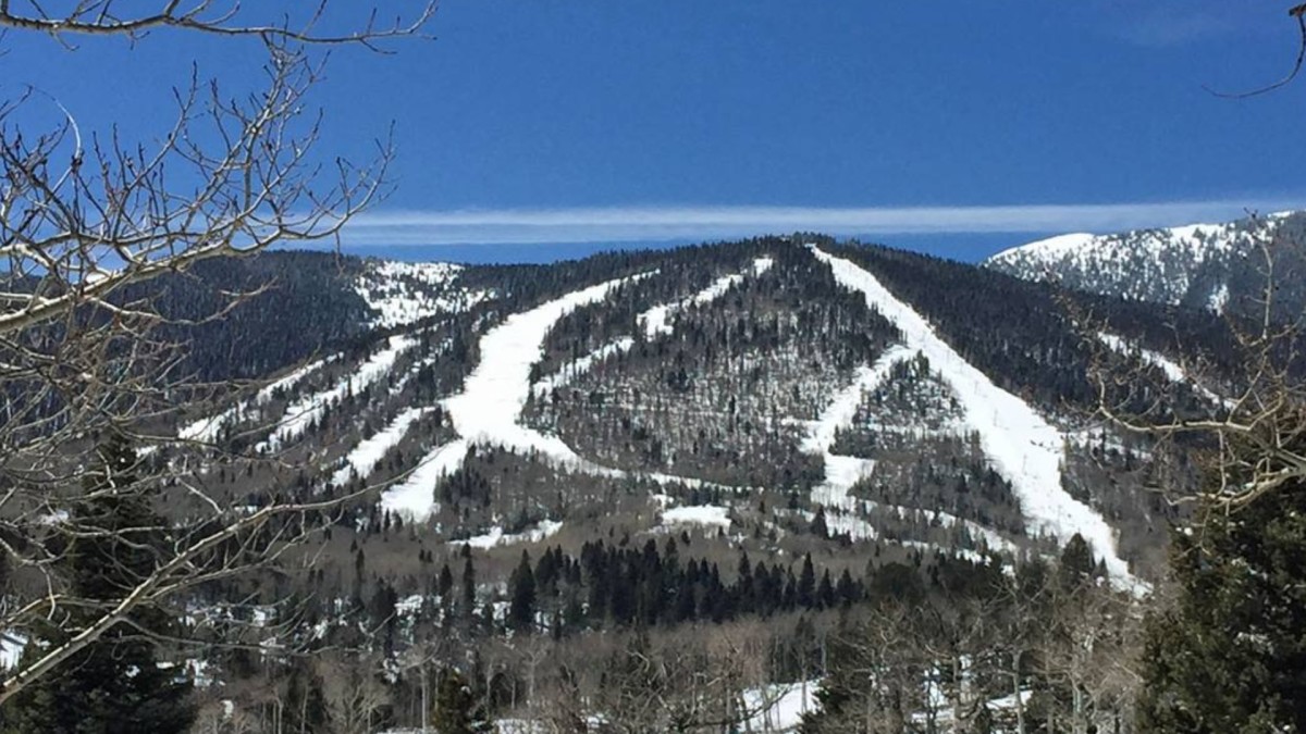 Cuchara Mountain Park in USA - a view of the mountains from the top of a mountain.