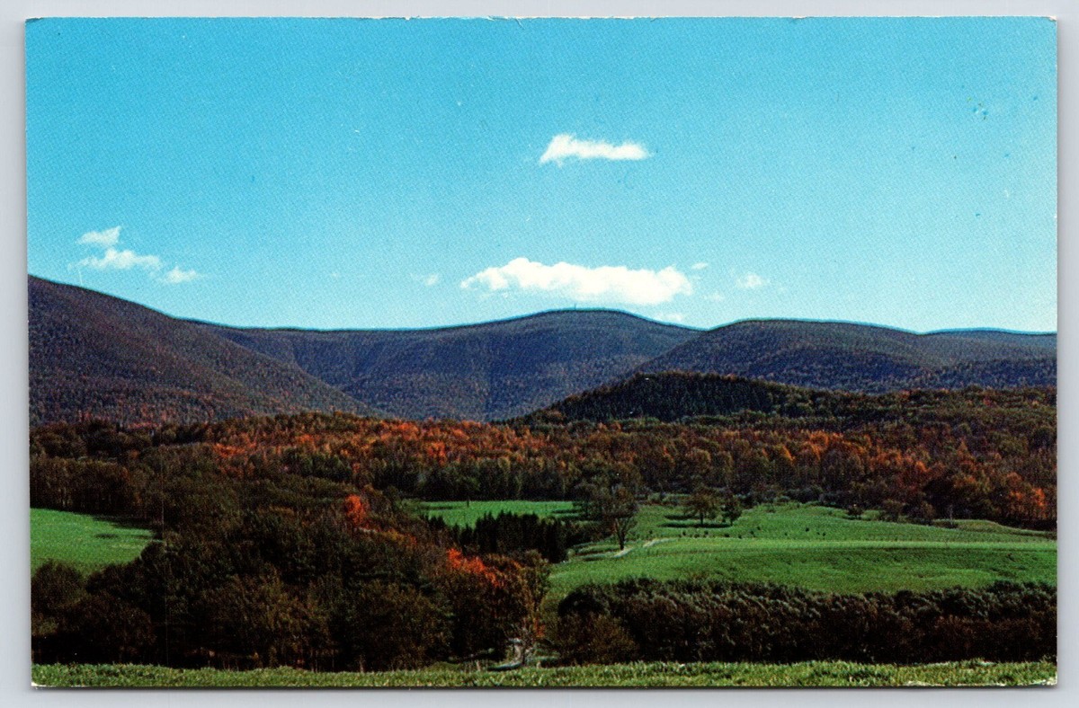 Mount Greylock – South Williamstown in USA - an old postcard shows a view of the mountains.