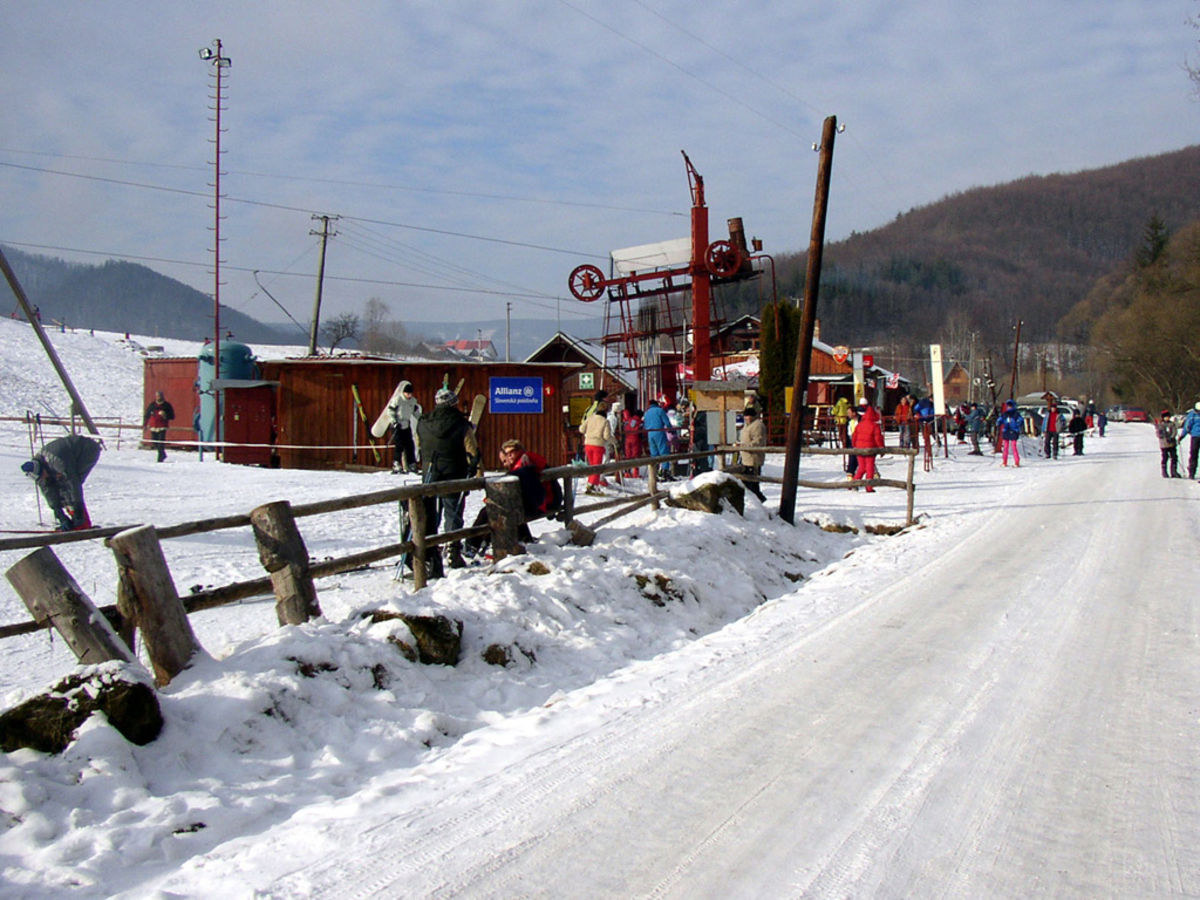 Ski-Blanc – Ostrý Grúň in Slovakia - snow on the ground.