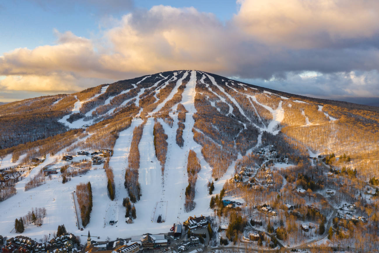 Stratton Mountain Resort in USA - a snow covered mountain.