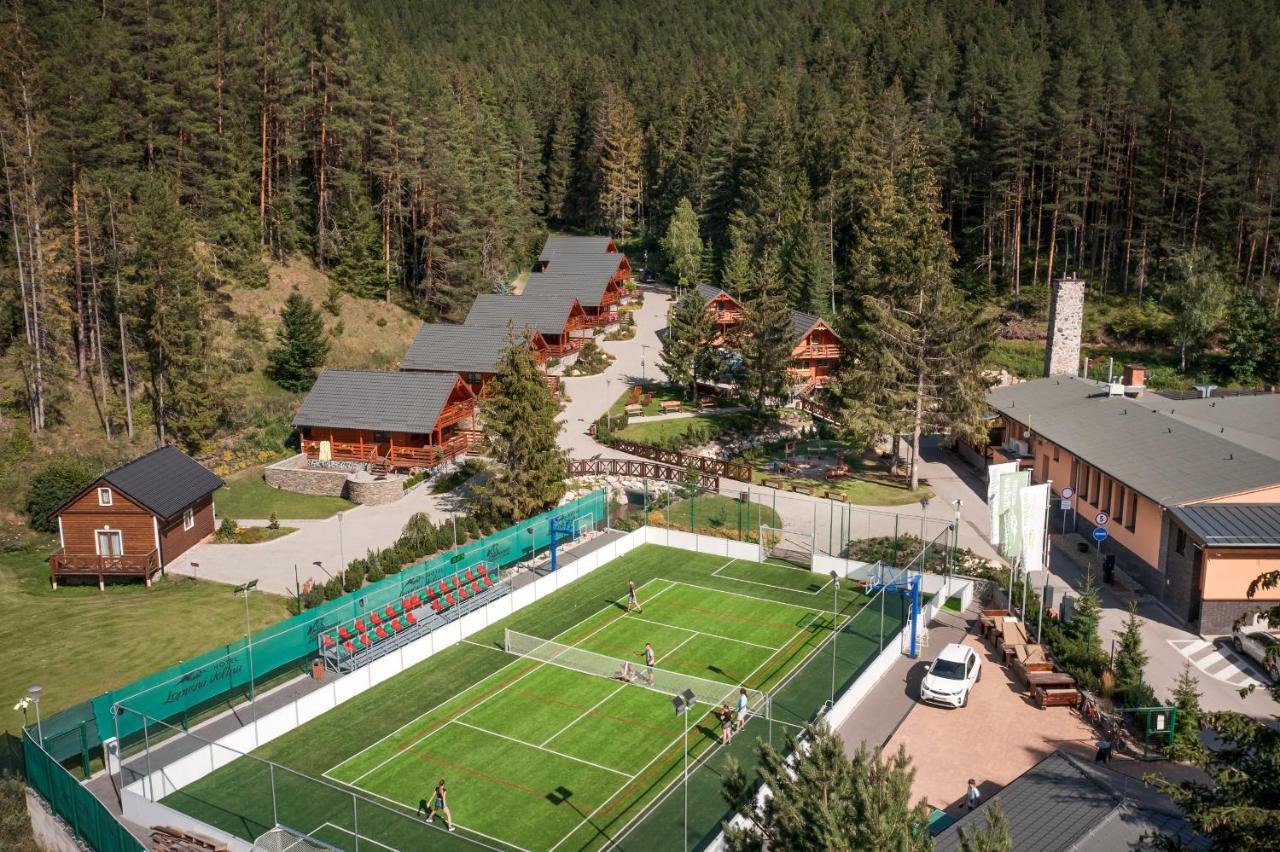 Lopušná dolina – Svit in Slovakia - a tennis court in the middle of a forest.