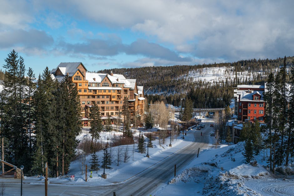 Aspen Mountain in USA: a view of the resort from the top of the mountain.
