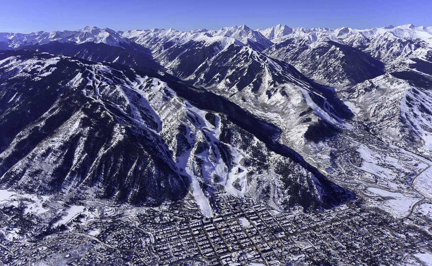 Aspen Mountain in USA: an aerial view of the ski resort in the swiss alps.
