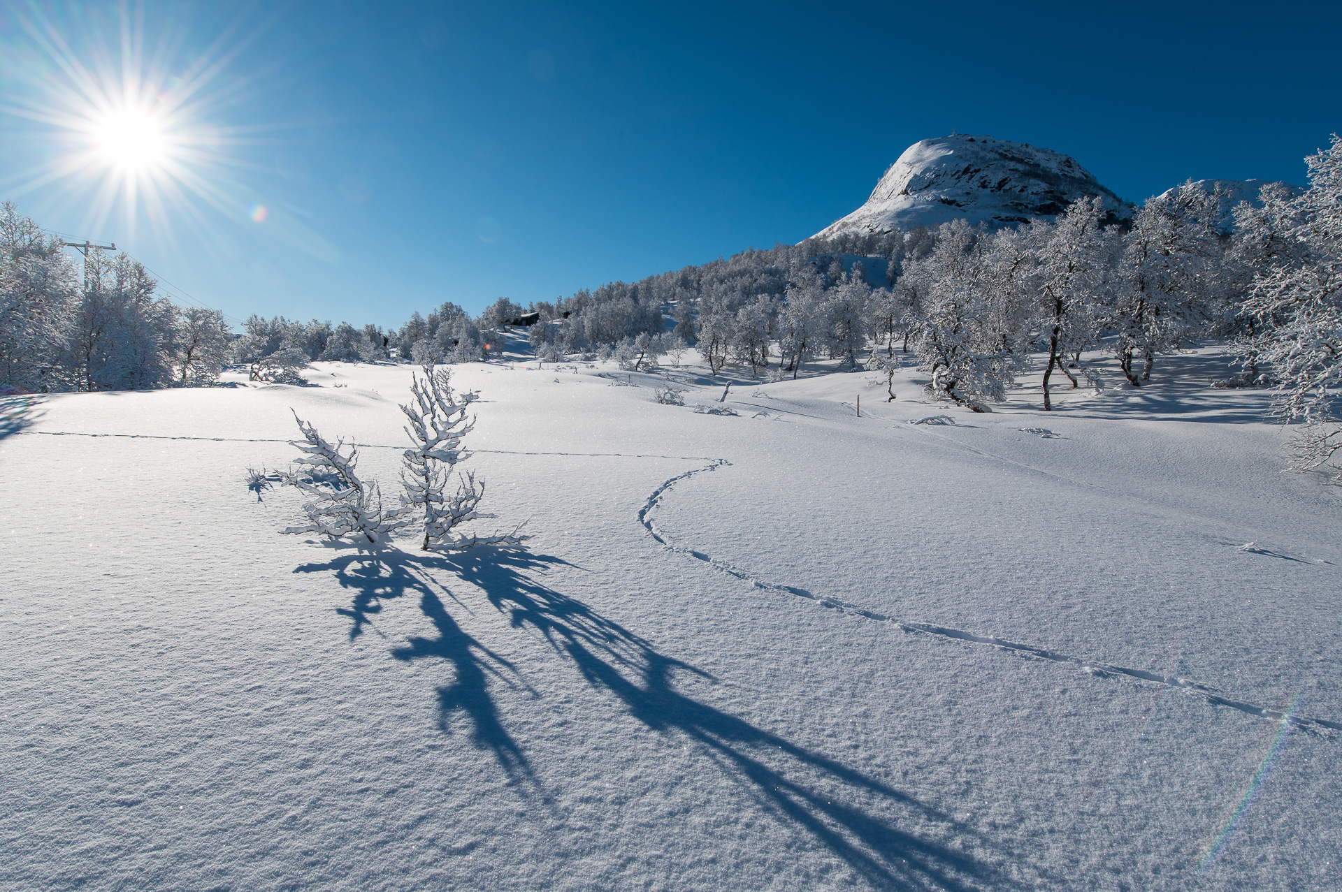 Gullingen in Norway - a clear blue sky.
