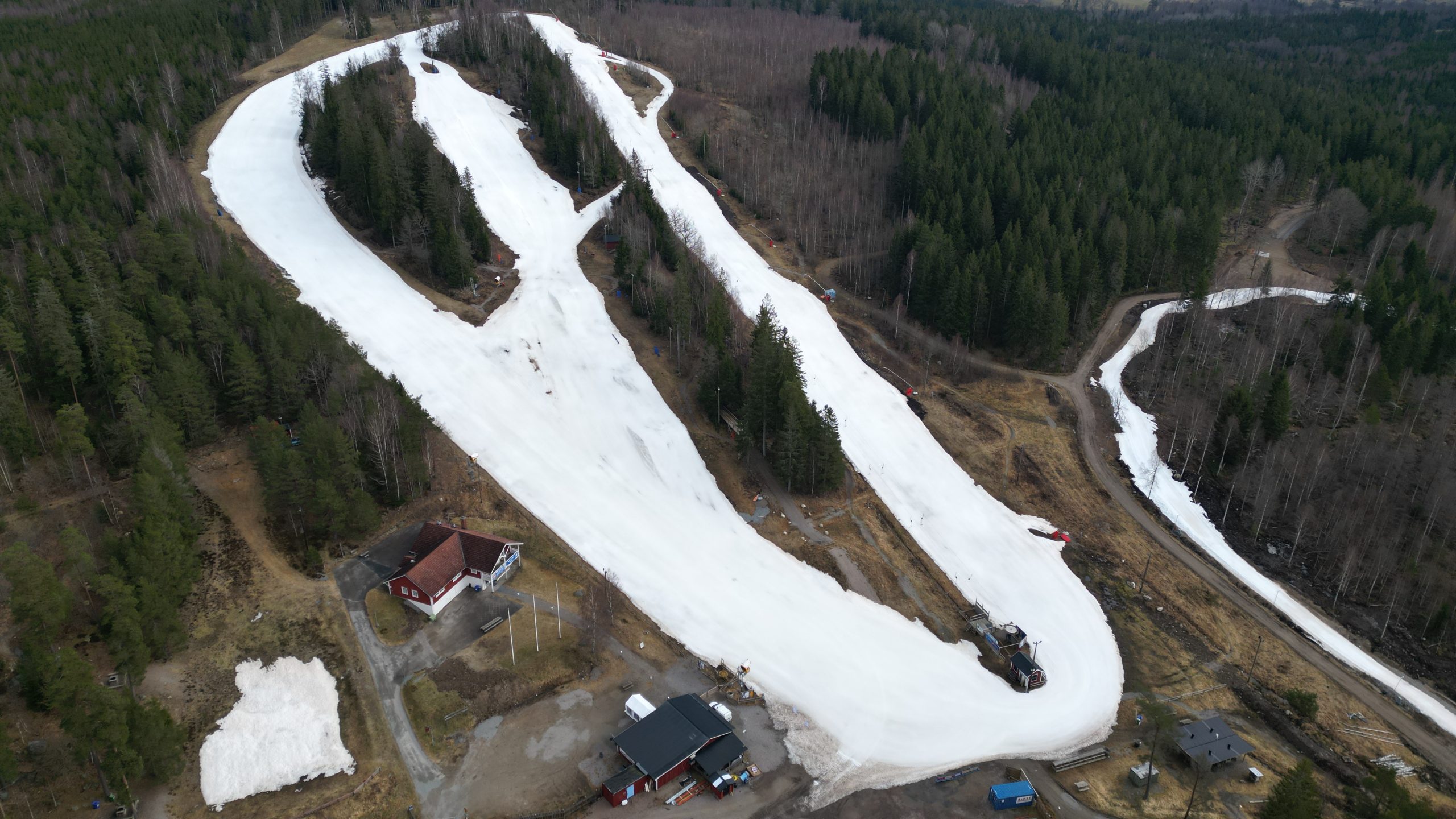 Hanaslöv in Sweden - the snow is white in color.