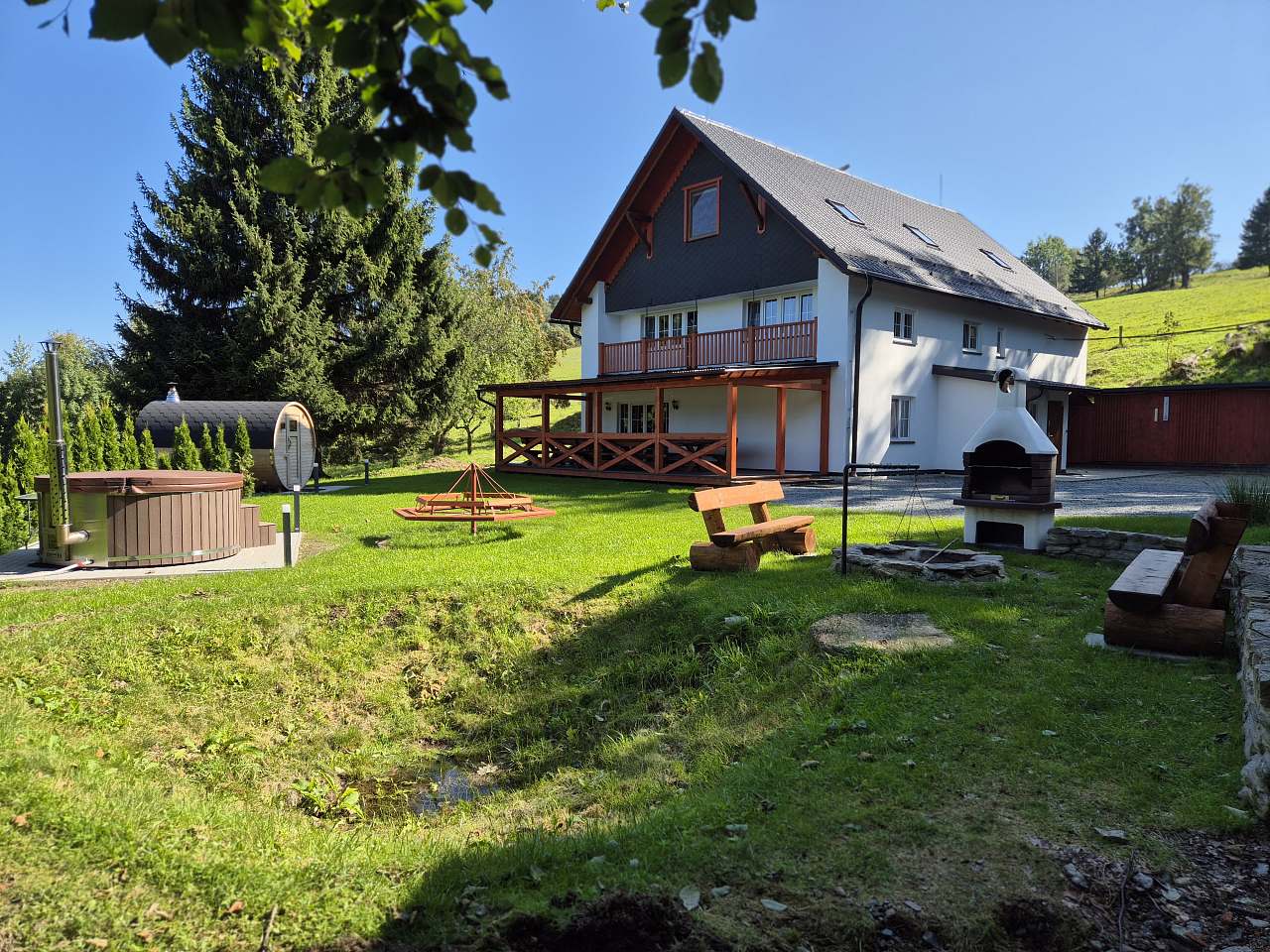 Javorník-Zálesí in Czech Republic: the building where the vacation home is located.