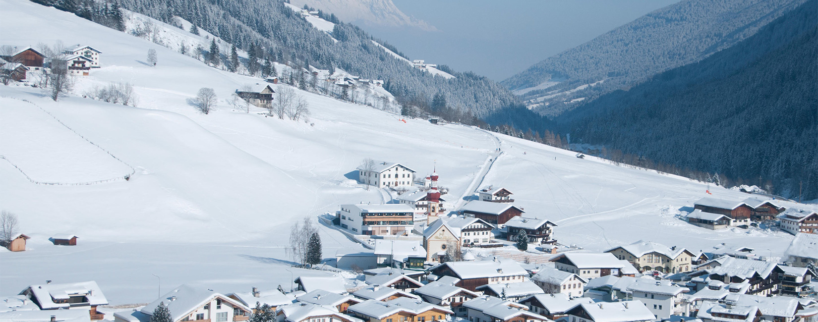 Sonnenberglift – Gries im Sellrain in Austria - white snow on the ground.