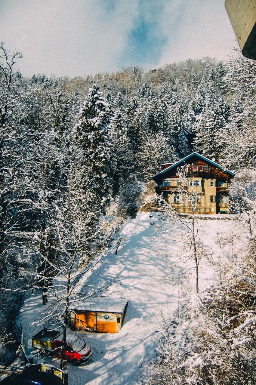 Schwannerlift – Weerberg in Austria - a view of a house in the snow.