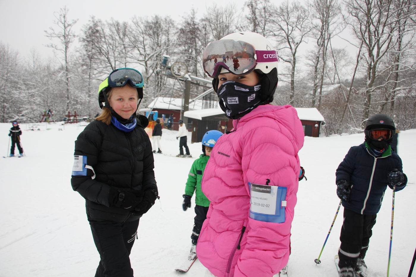 Billingebacken – Skövde in Sweden - a group of children standing in the snow.