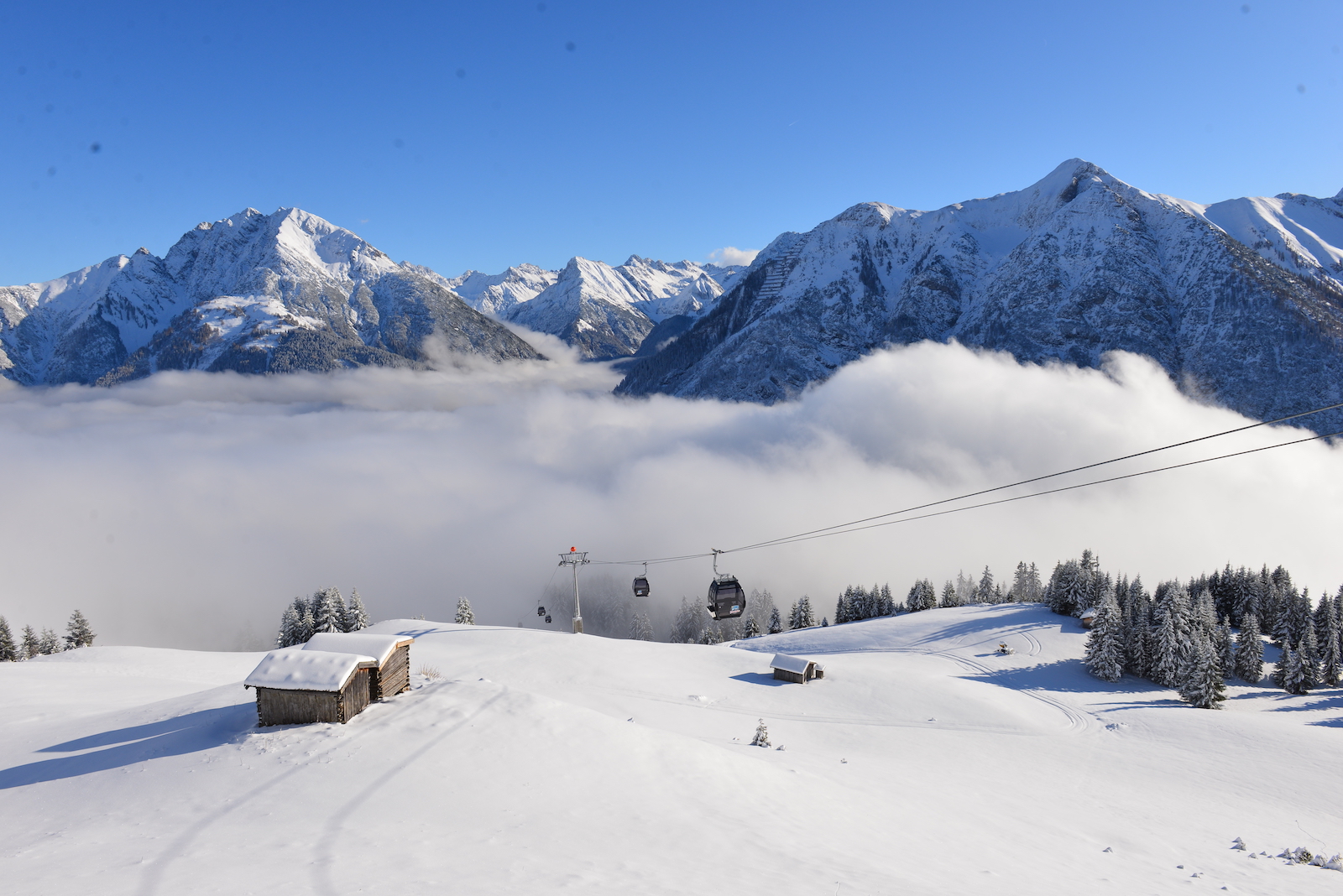Jöchelspitze – Bach in Austria - a clear blue sky.