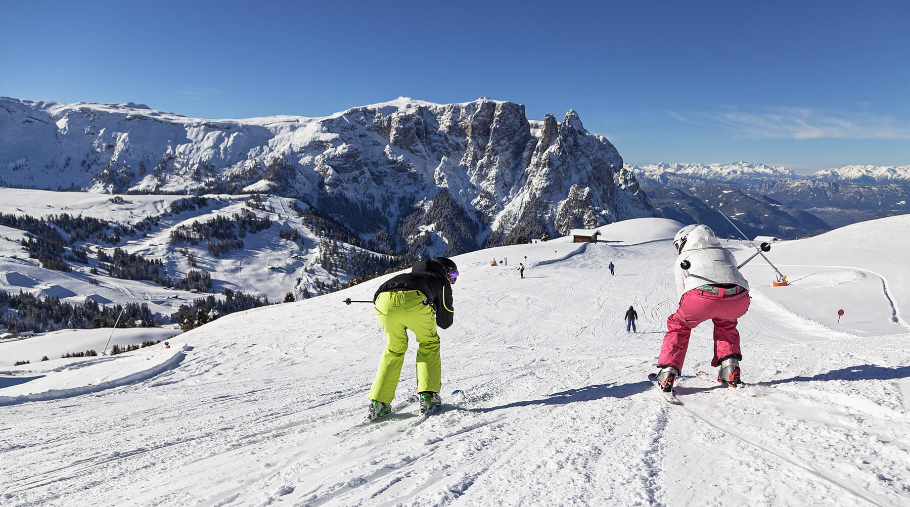 Jöchelspitze – Bach in Austria - a group of people skiing down a mountain.