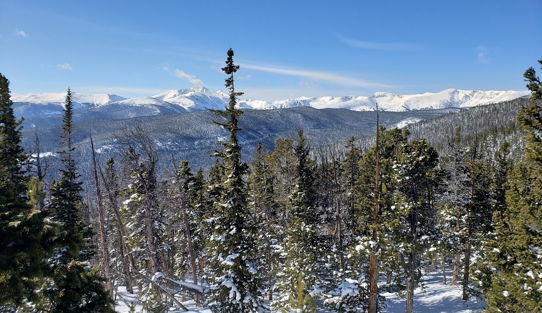 Eldora Mountain in USA - a view of the mountains from the top of a mountain.
