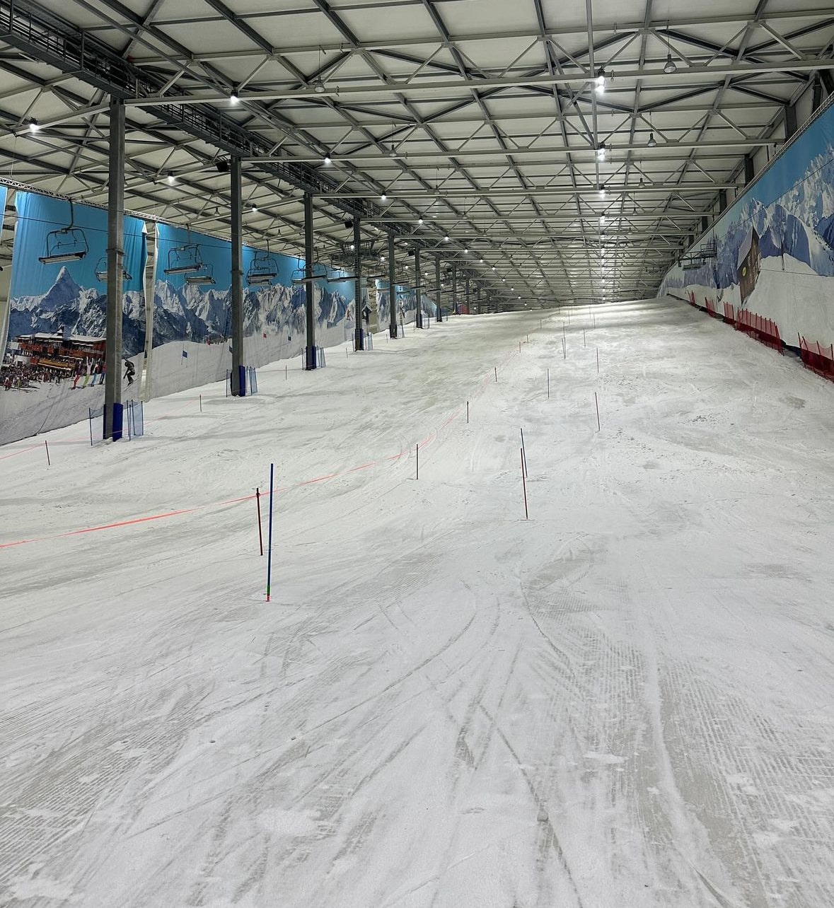 Wittenburg in Germany - an indoor ski area with snow on the ground.