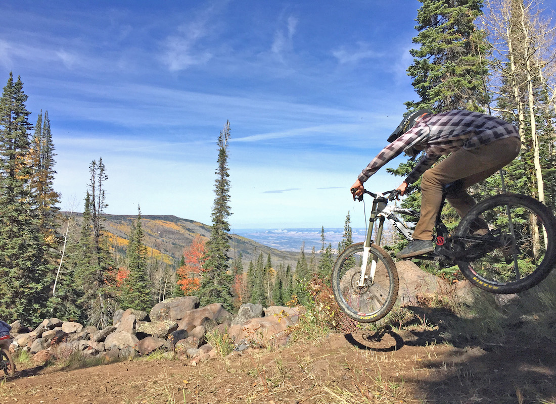 Powderhorn in USA - a man riding a mountain bike on a trail.