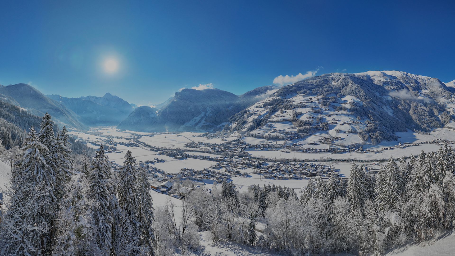 Mayrhofen Penken | Ahorn | Rastkogel | Eggalm in Austria - the view from the top of a snowy mountain.