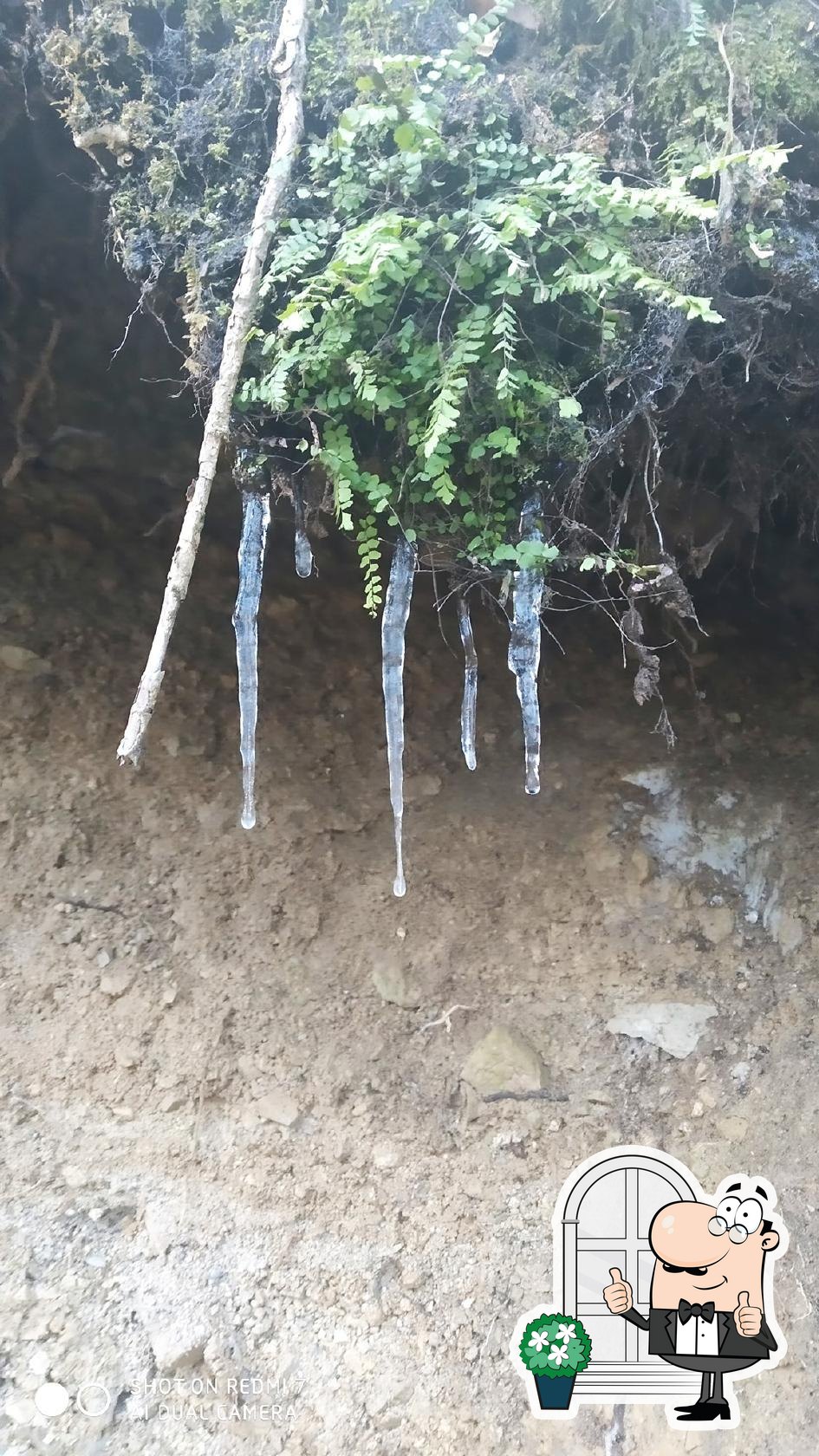 Skijalište Jarki in Croatia - a cave with ice hanging from the ceiling.